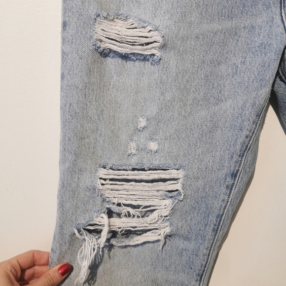 LEVI'S 501 ripped high waist boyfriend medium jeans - Picture 3 of 15